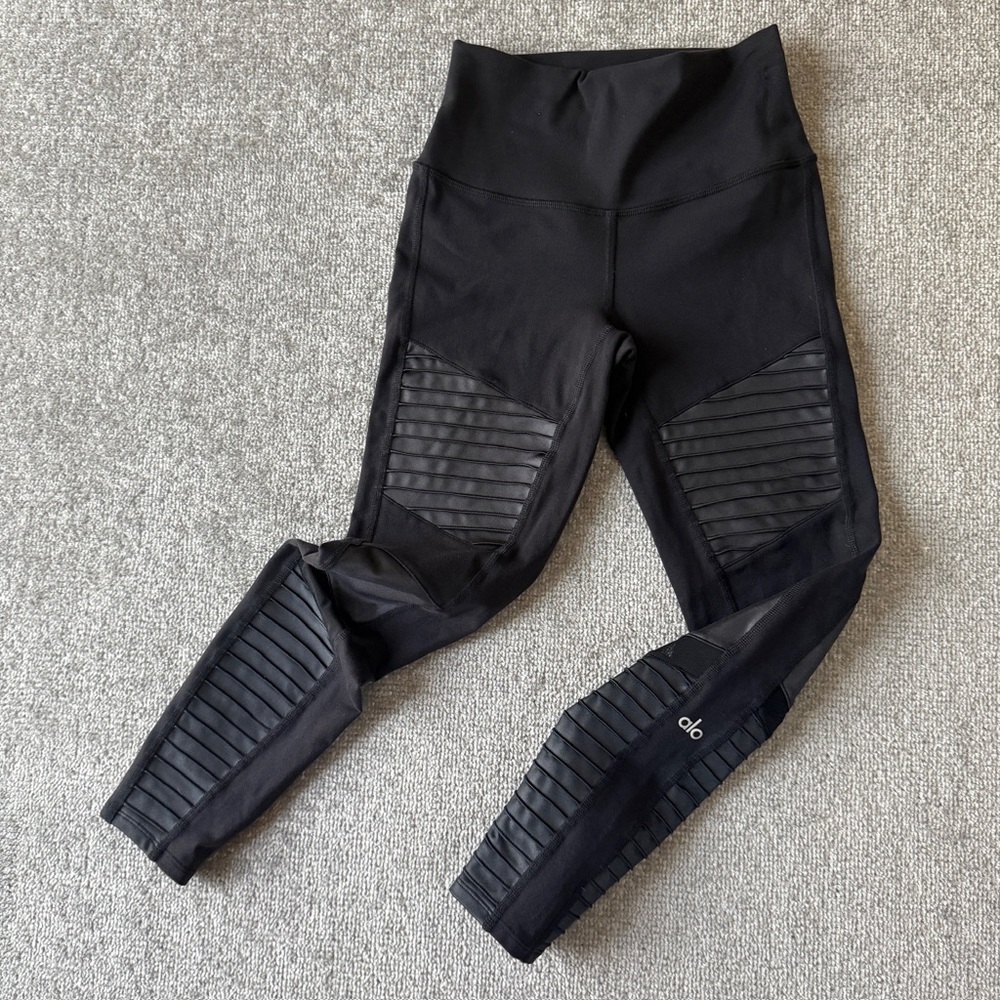 Alo High-Waist 7/8 Moto Yoga Black Leggings Women's XS #87370